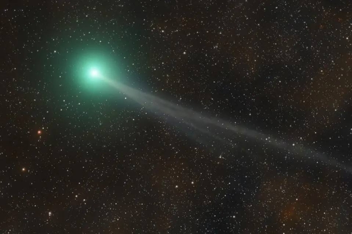 Er sayyorasi ahli 437 yilda bir marta uchib o‘tadigan kometani tomosha qilishlari mumkin